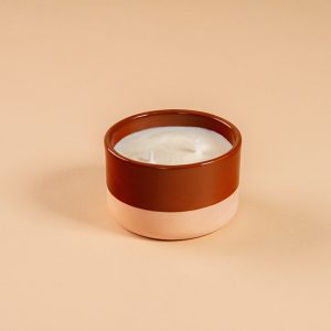 Bougie parfumée "Sweet oud" - Pot en céramique